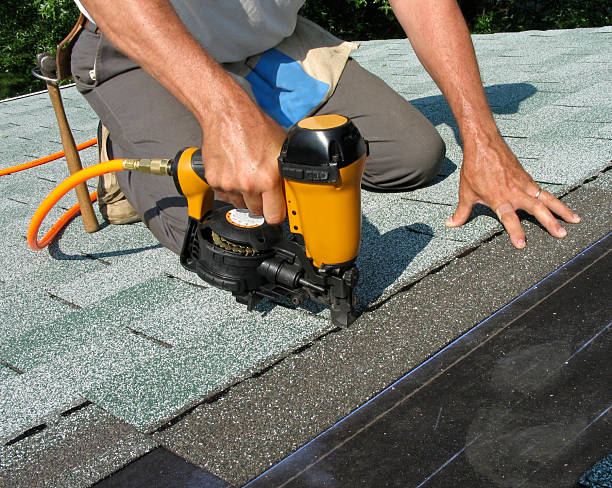 Best Commercial Roofing Services  in Lliams Bay, WI